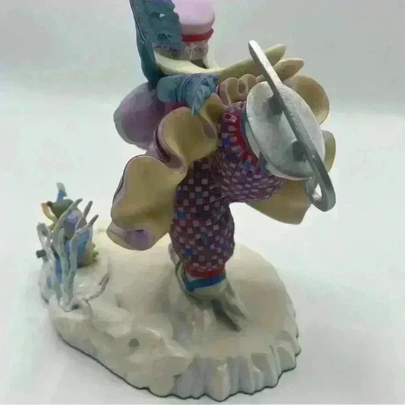 Lenox Collections Porcelain Bunny Figurine “SNOWFLAKE ON ICE” By Lynn Bywaters - Picture 4 of 7